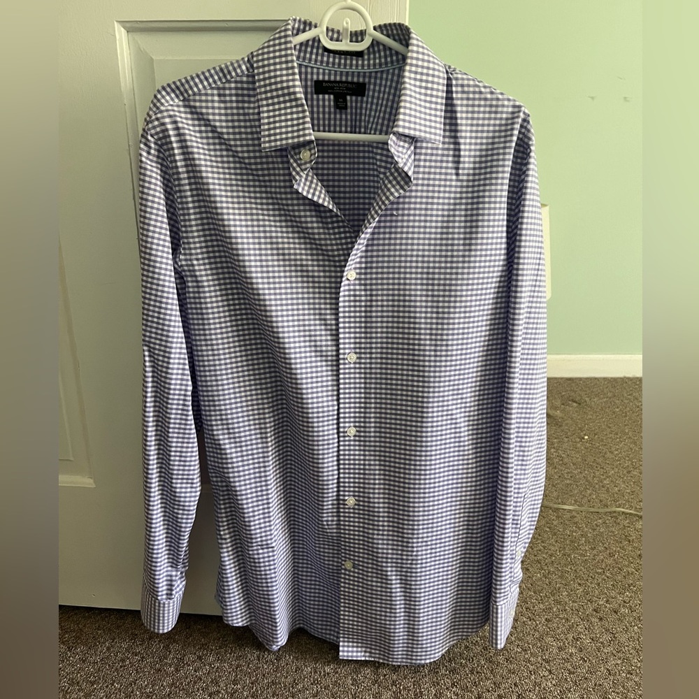 Banana republic button down size medium